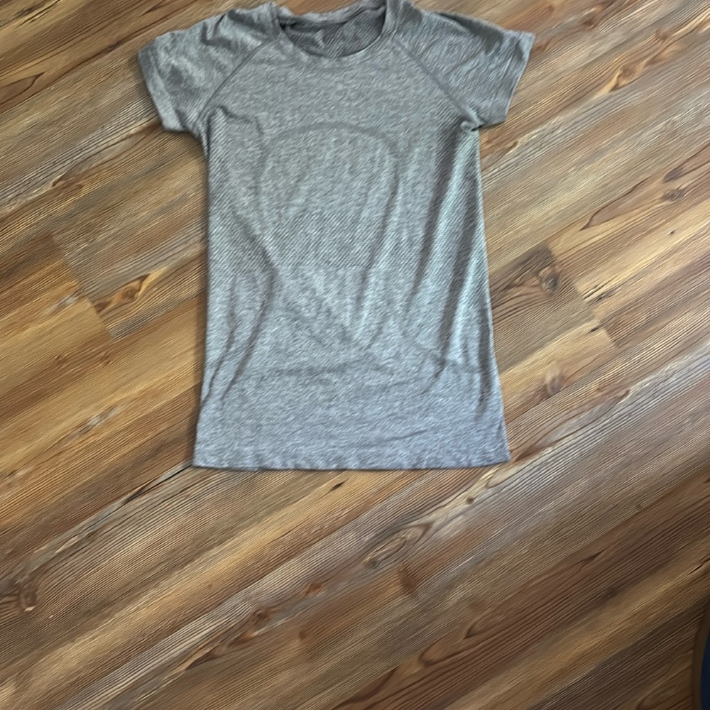 Lululemon Athletica Gray swiftly tech
